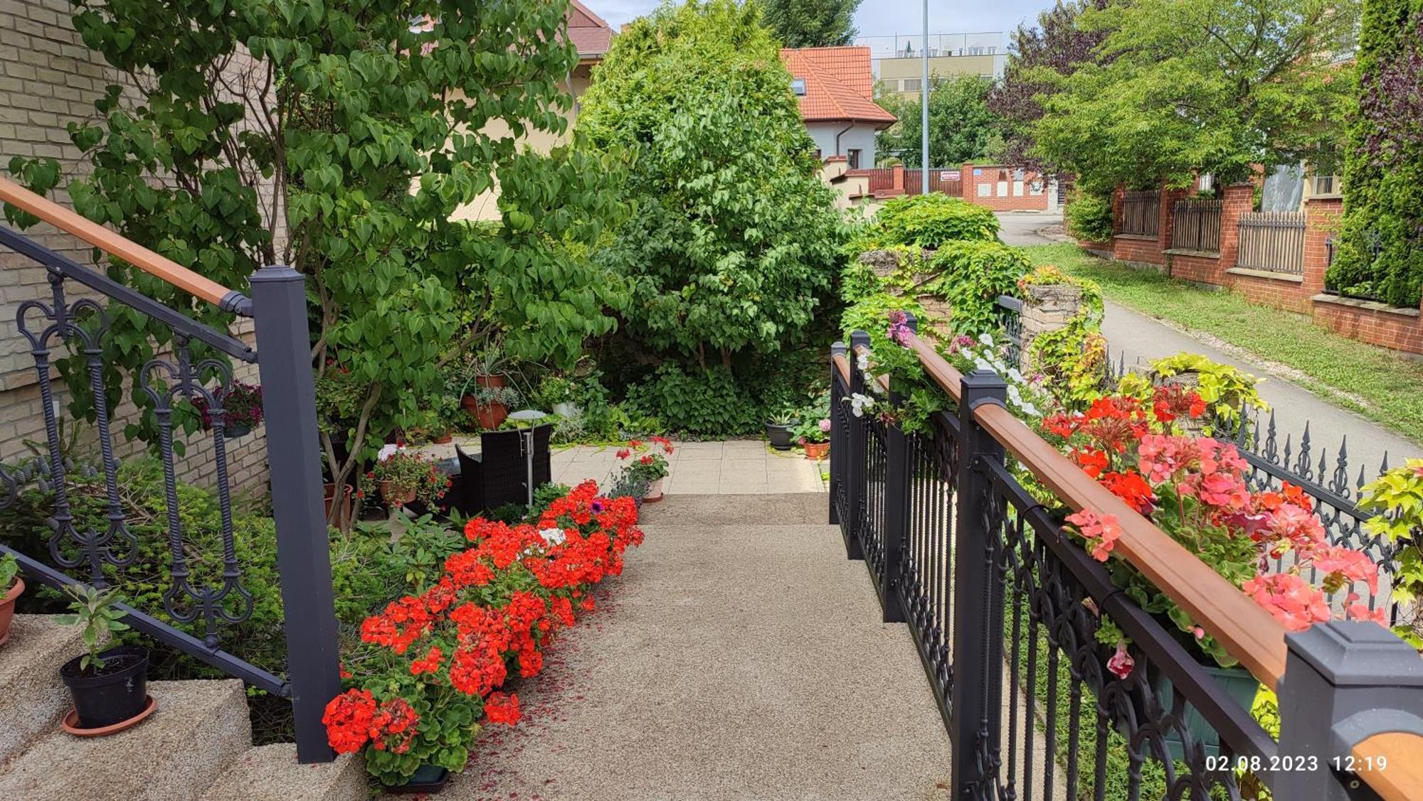 Villa Homestay Nad Helmrovkou Prague Exterior photo